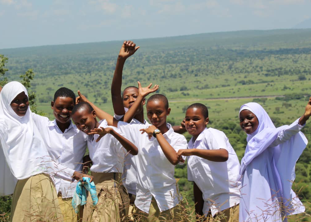 DER Touristik Foundation Projekt In Harmonie mit der Natur Schülerinnen