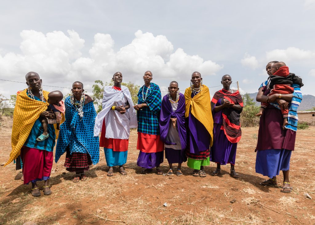 DER Touristik Foundation Massai Frauen